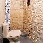 Traditional Stone House With Terrace & Ping Pong * Varypatádes