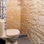 Traditional Stone House With Terrace & Ping Pong Varypatádes