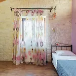 Casa vacanze Traditional Stone House With Terrace & Ping Pong Varypatádes