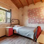 Traditional Stone House With Terrace & Ping Pong Casa vacanze *