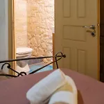 Casa vacanze Traditional Stone House With Terrace & Ping Pong